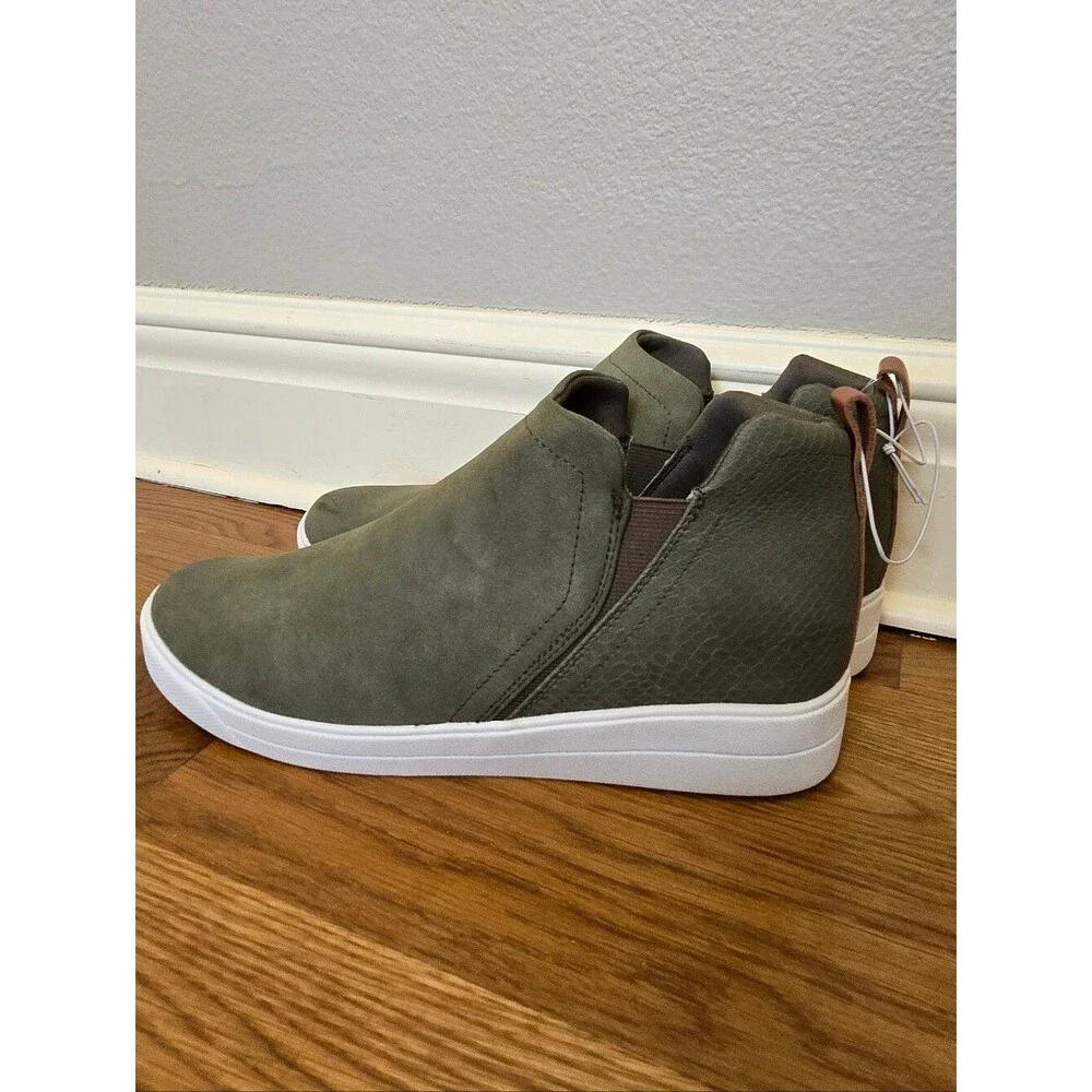 Ryka Olive Green Slip-On Ankle Bootie with White Platform Sole Sz 10